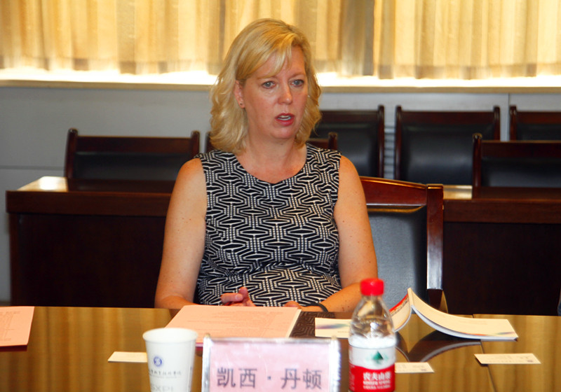 凯西•丹顿校长讲话